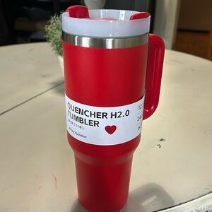 Red 40 oz tumbler
